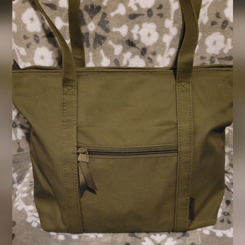 Vera Bradley small Vera Tote Climbing Ivy